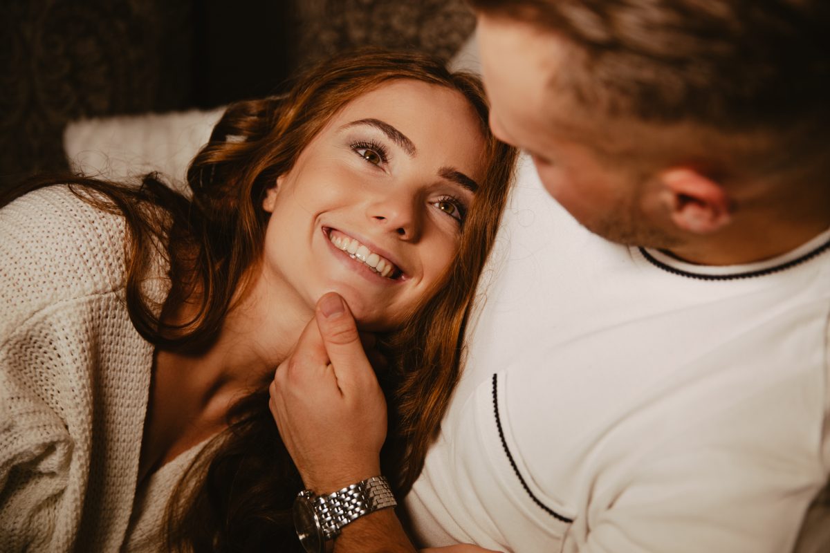 Romantische paar Zuhause, Homeshooting