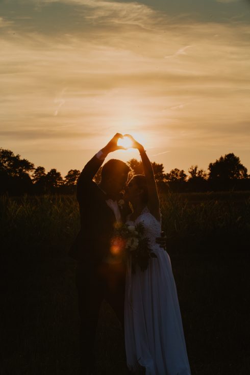 Artsy wedding photographer in Frankfurt