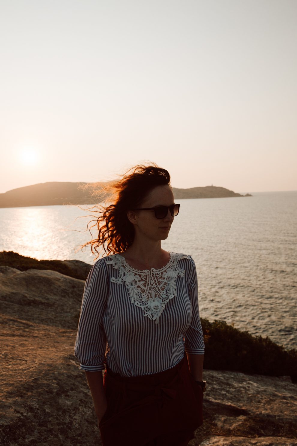 Urlaub auf Korsika, Gebirge im Mittelmeer, Reisefotos, Am Strand