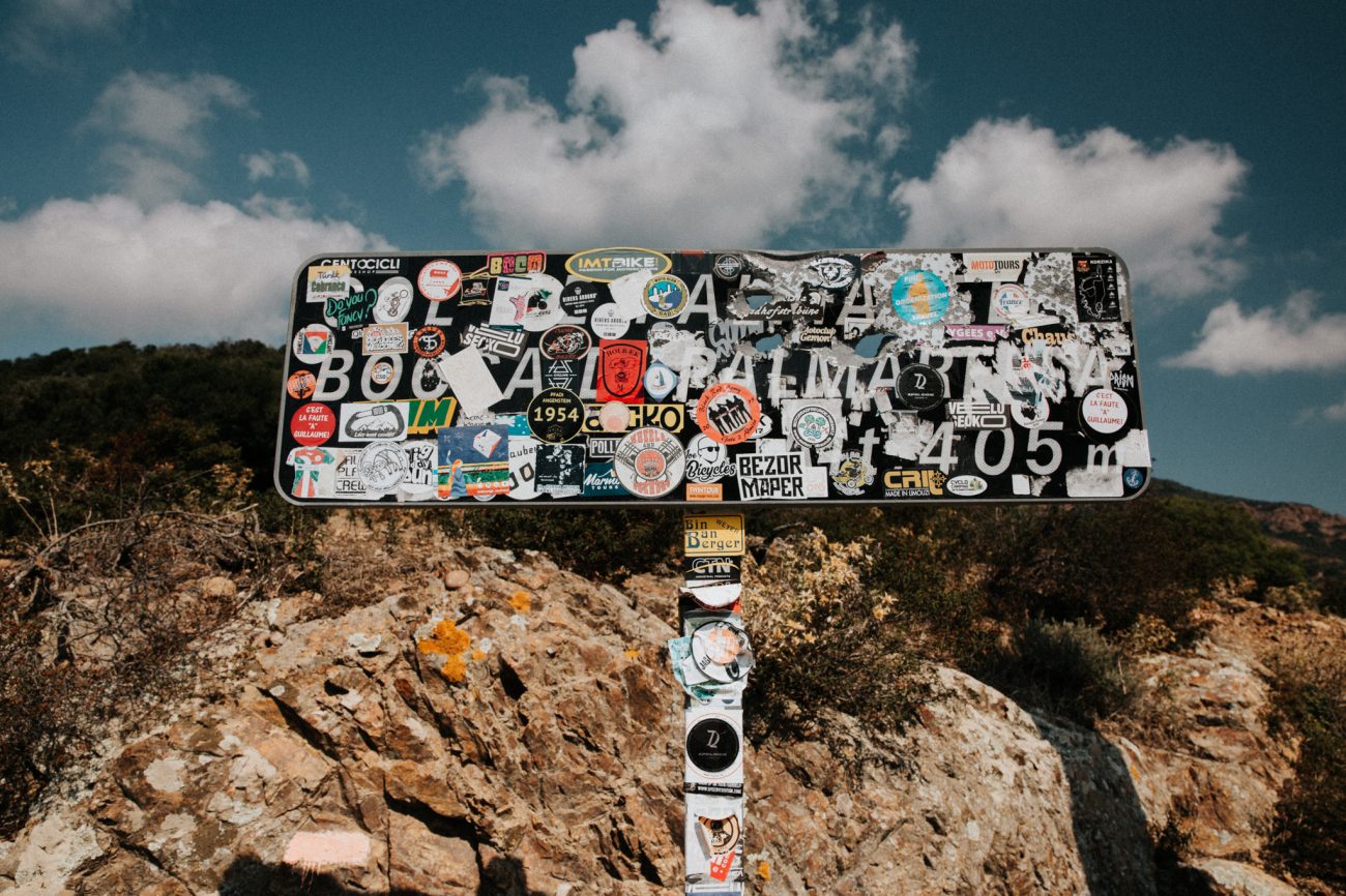 Urlaub auf Korsika, Gebirge im Mittelmeer, Reisefotos, Am Strand