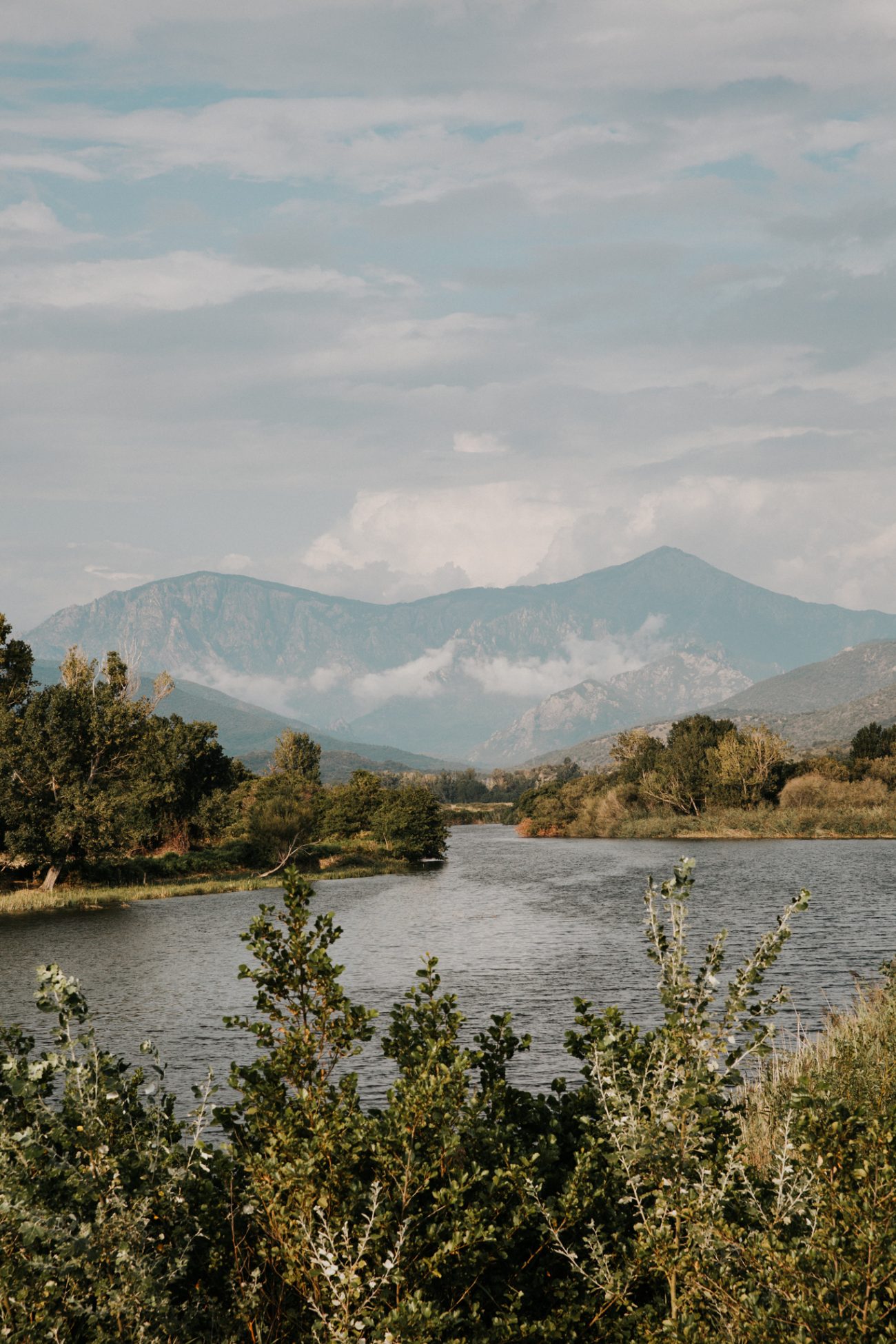 Urlaub auf Korsika, Gebirge im Mittelmeer, Reisefotos